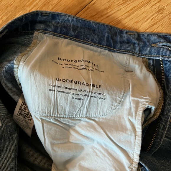 Frame Denim Le High N Tight in Chesapeake - Picture 8 of 10